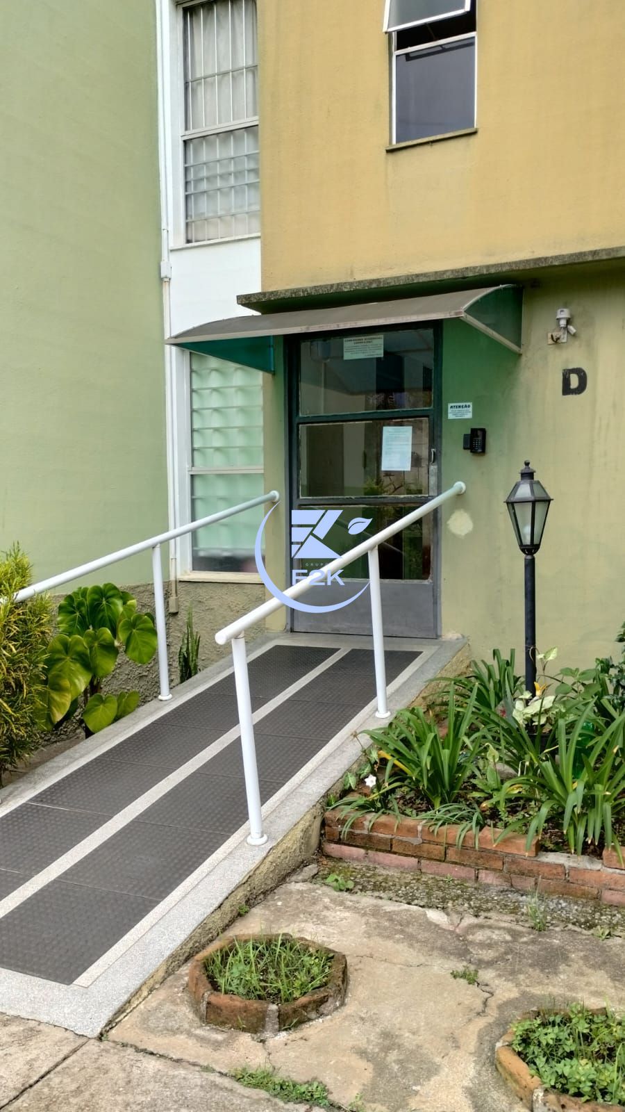 Apartamento à venda com 2 quartos, 46m² - Foto 3