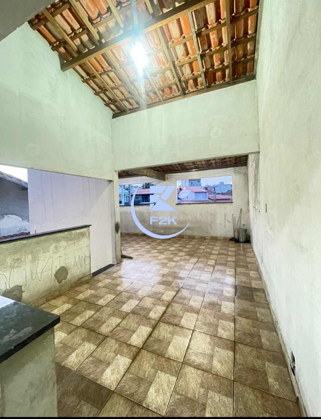 Casa à venda com 2 quartos, 190m² - Foto 4