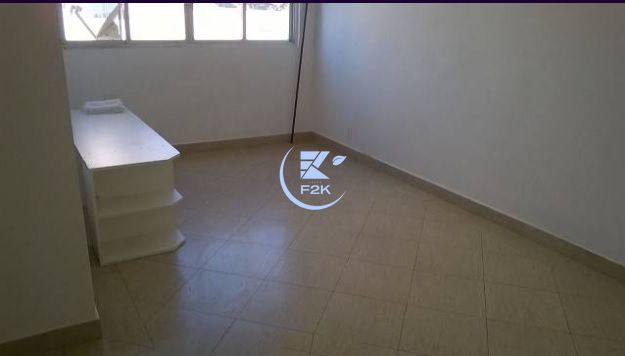 Apartamento à venda com 3 quartos, 75m² - Foto 2