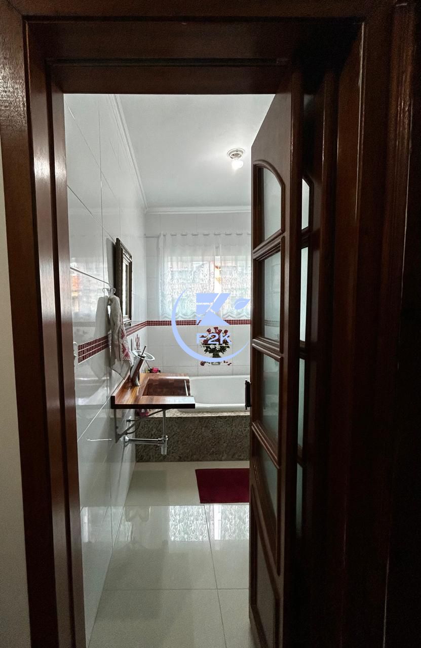 Sobrado, 4 quartos, 268 m² - Foto 4