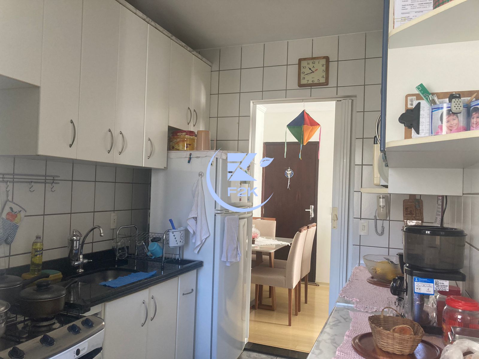 Apartamento à venda com 2 quartos, 60m² - Foto 3