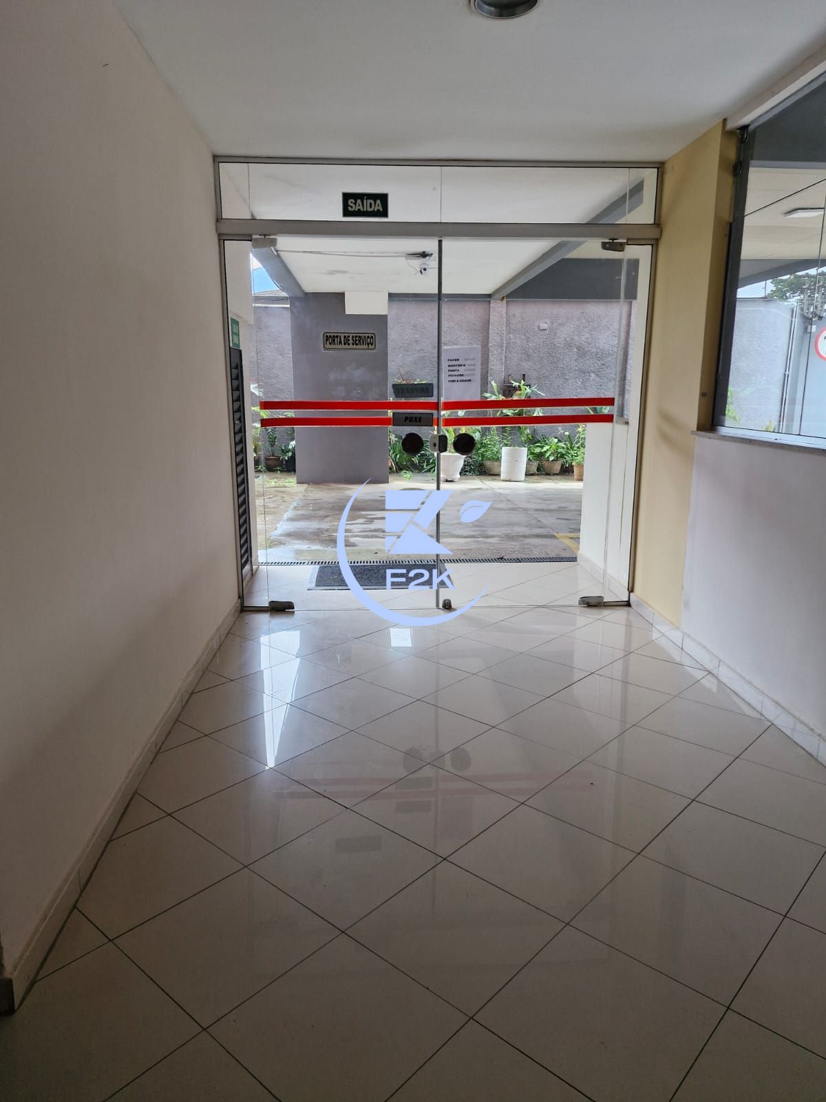 Apartamento à venda com 2 quartos, 77m² - Foto 7