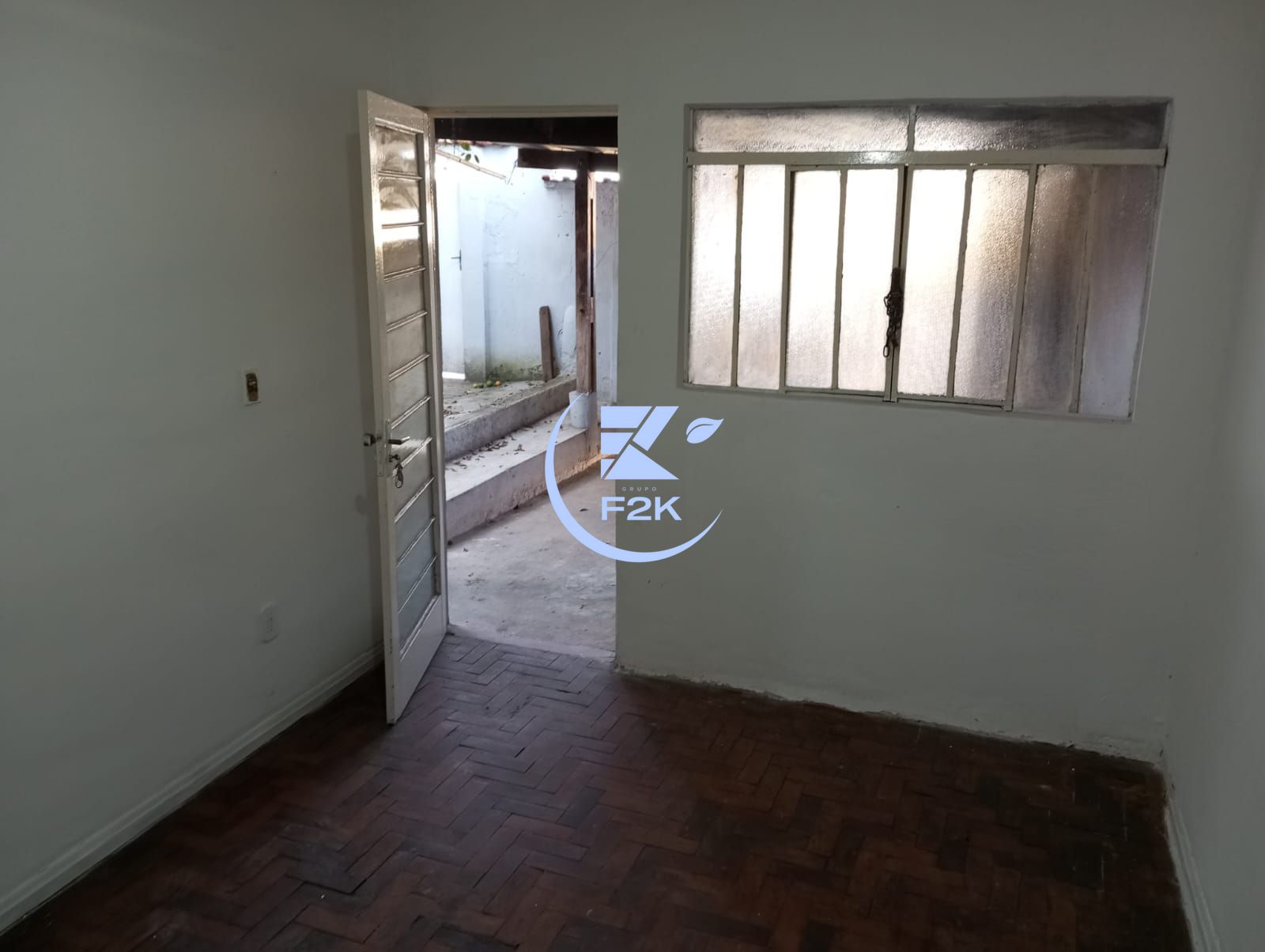 Casa à venda com 2 quartos, 64m² - Foto 7