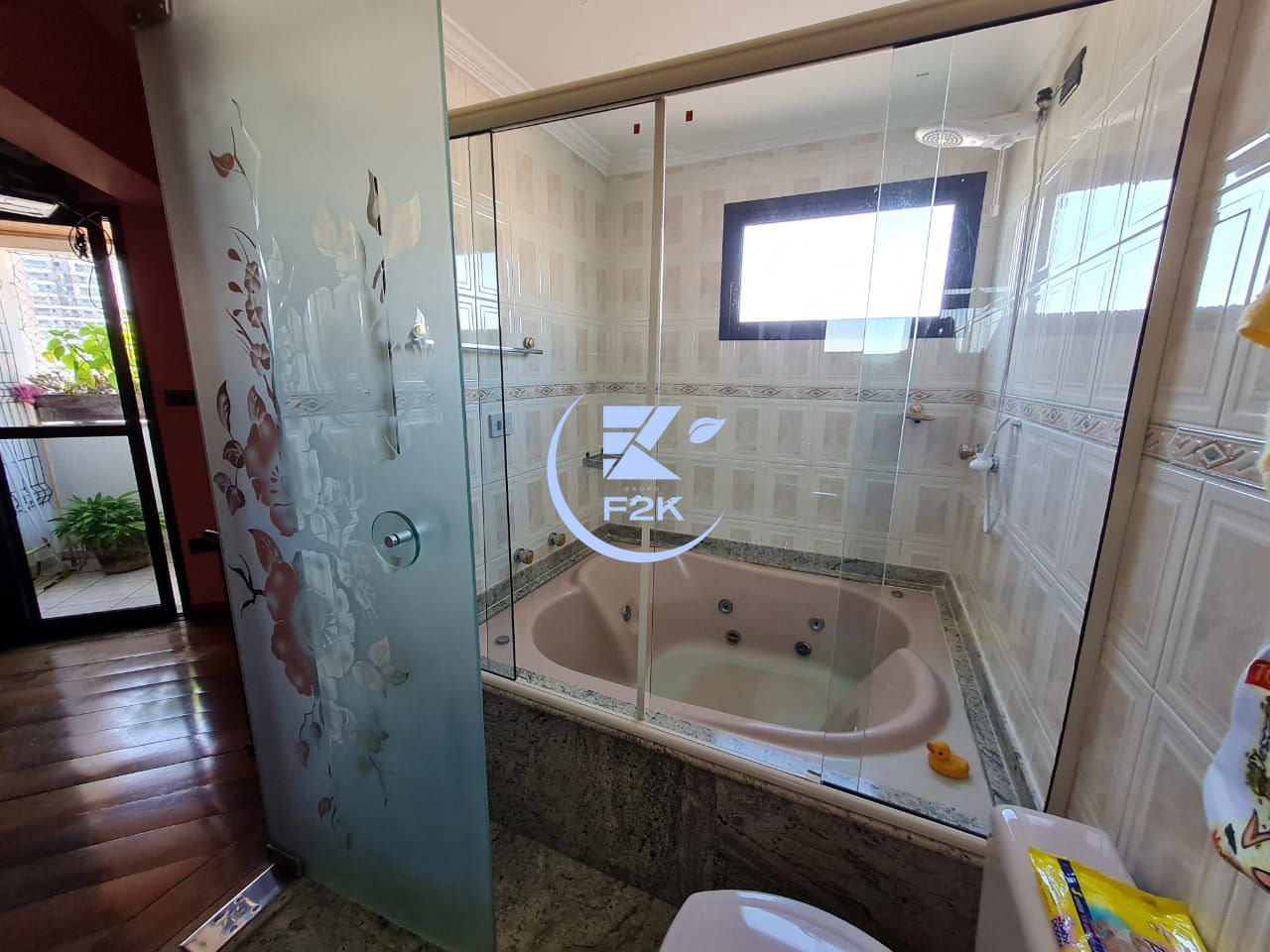 Apartamento à venda com 3 quartos, 124m² - Foto 11
