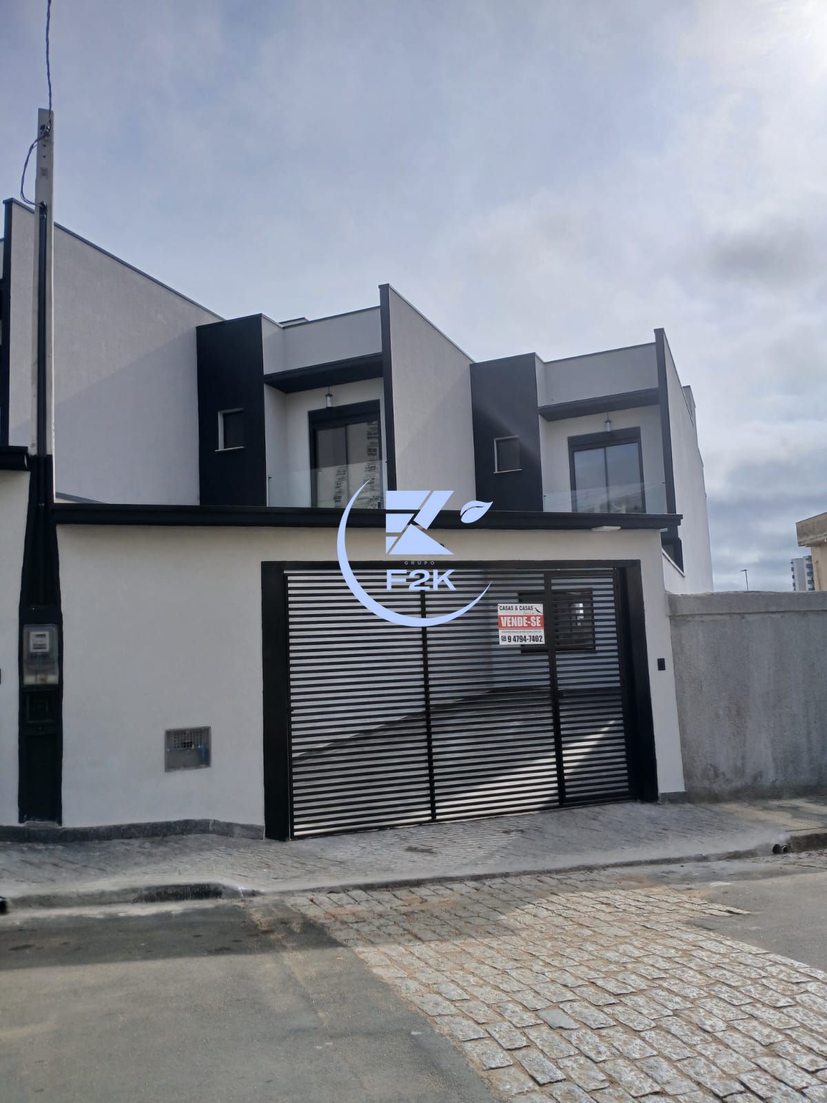 Sobrado à venda com 3 quartos, 105m² - Foto 1