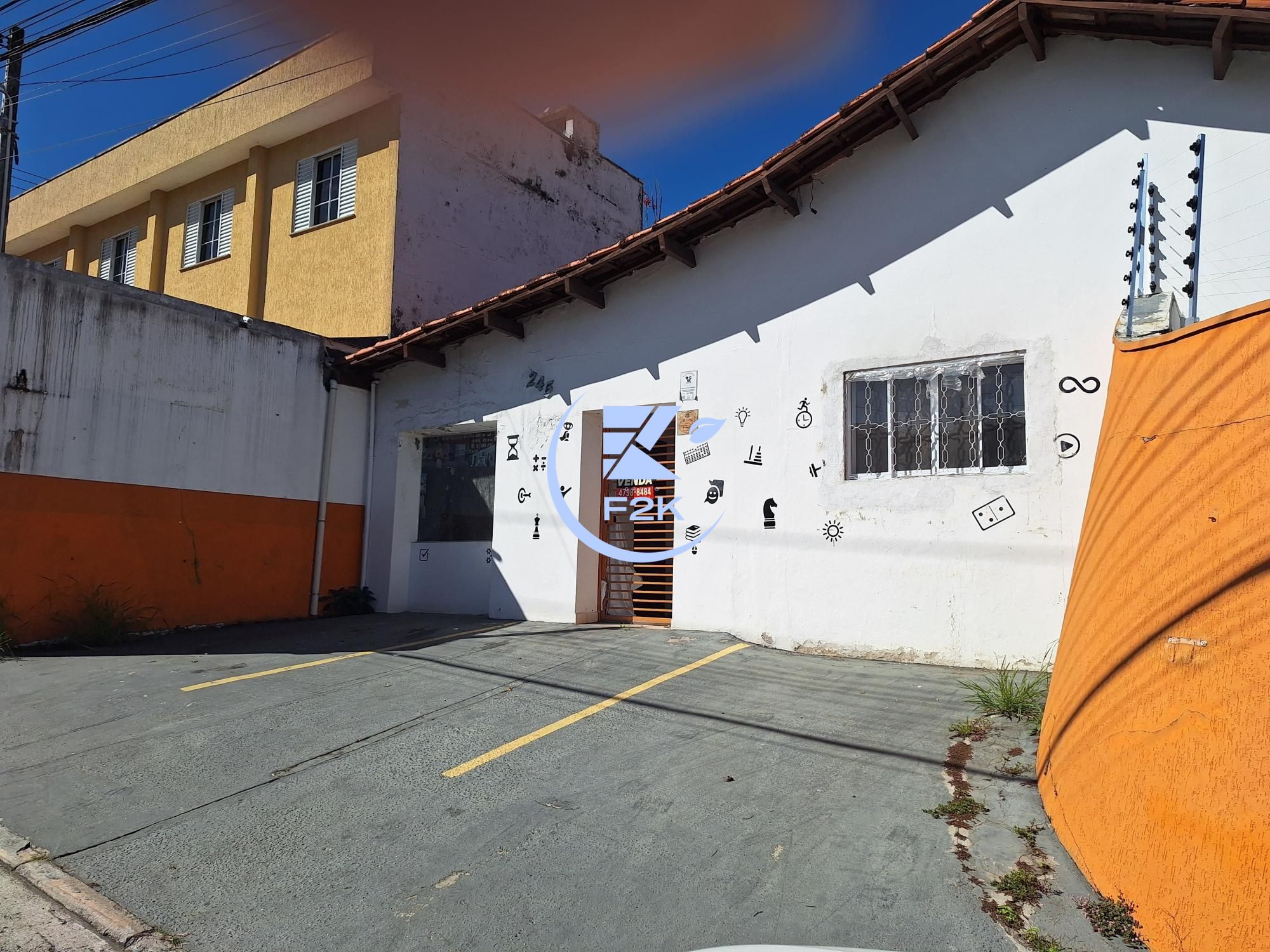 Casa, 4 quartos, 197 m² - Foto 1