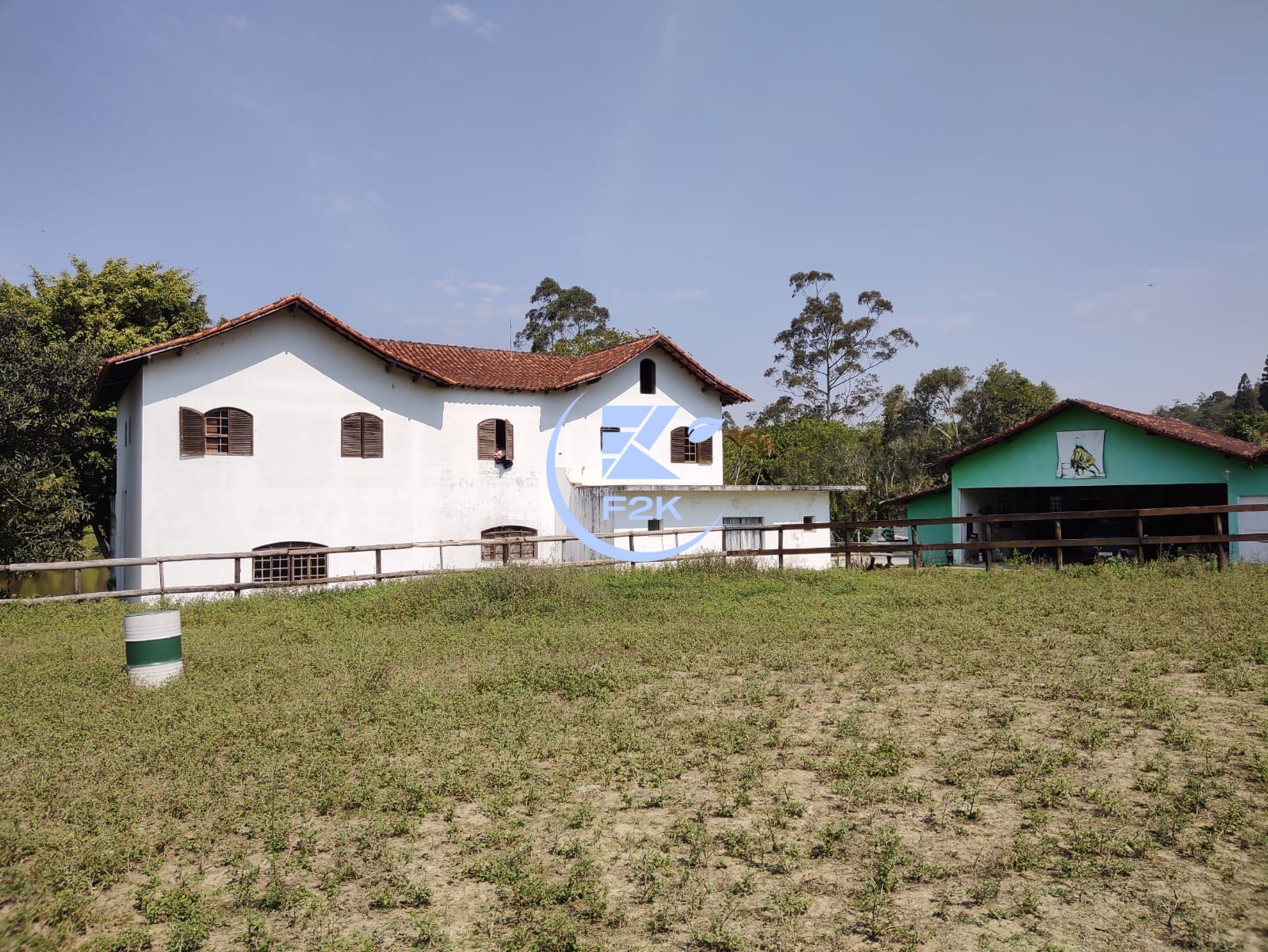 Fazenda à venda com 3 quartos, 20000000m² - Foto 1