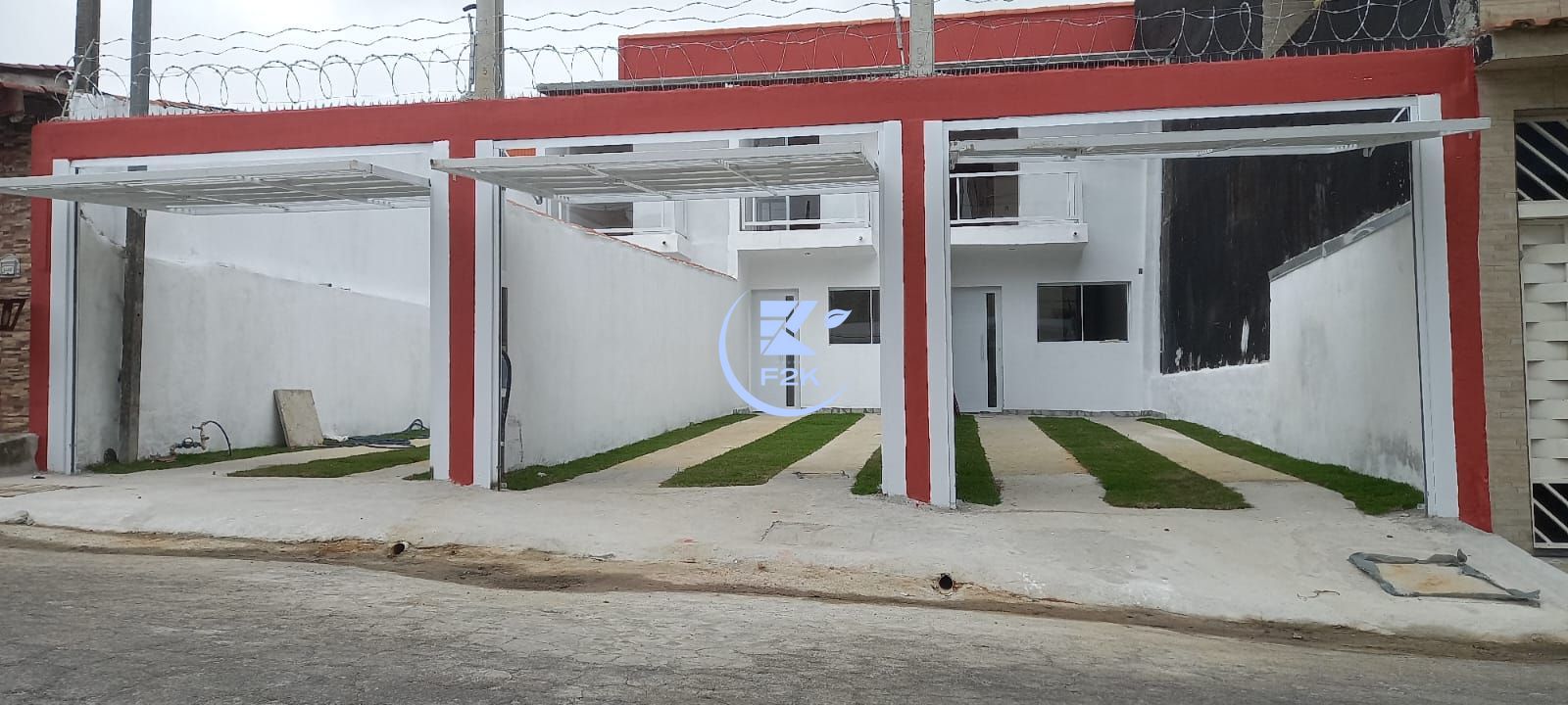 Sobrado à venda com 2 quartos, 77m² - Foto 1