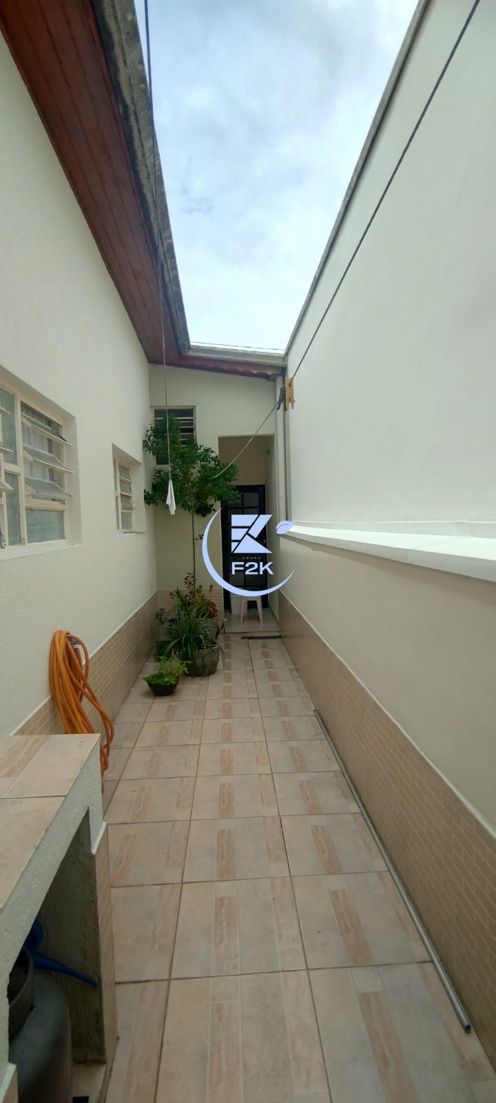 Casa, 2 quartos, 145 m² - Foto 1