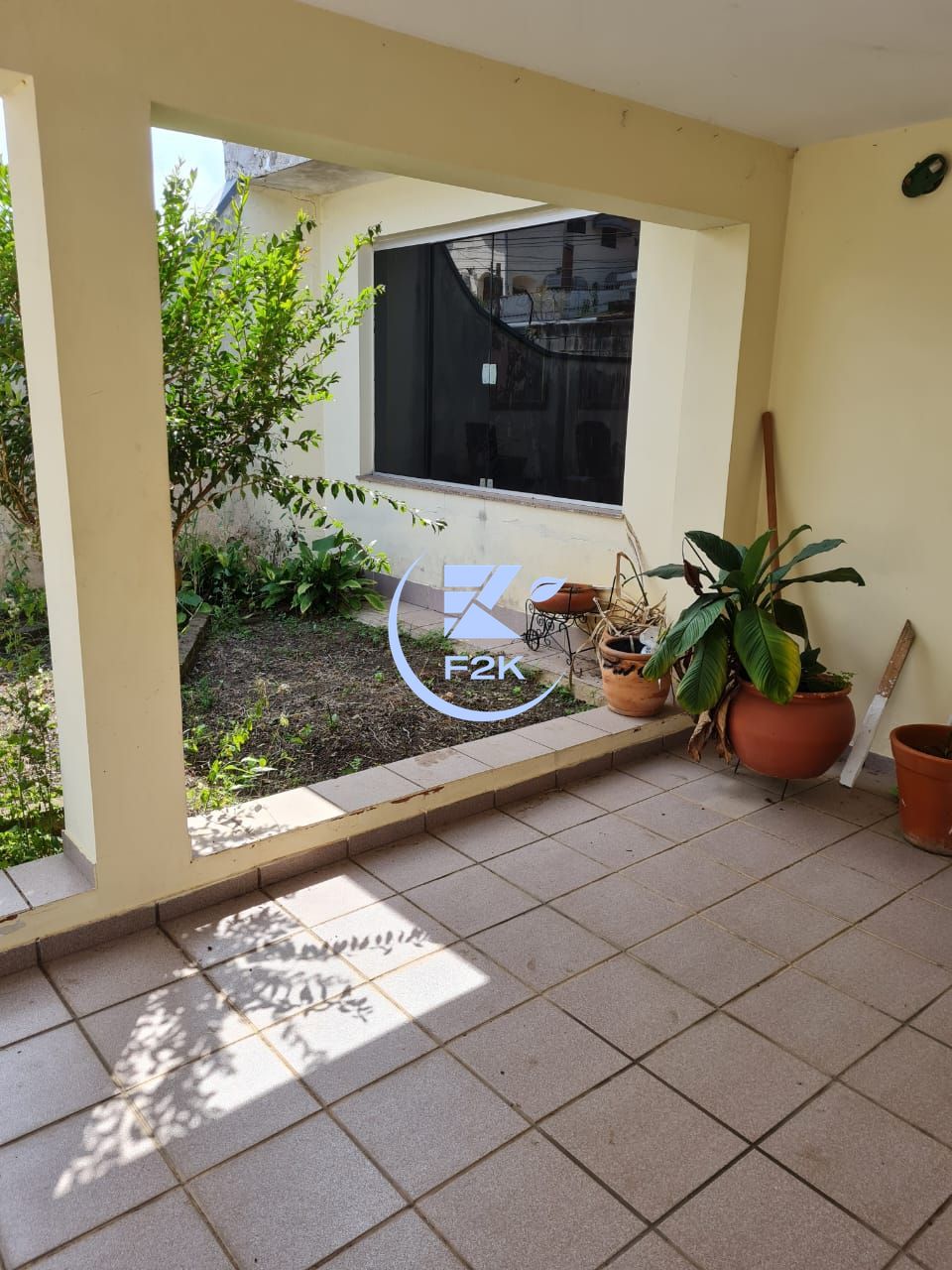 Casa, 4 quartos, 248 m² - Foto 1