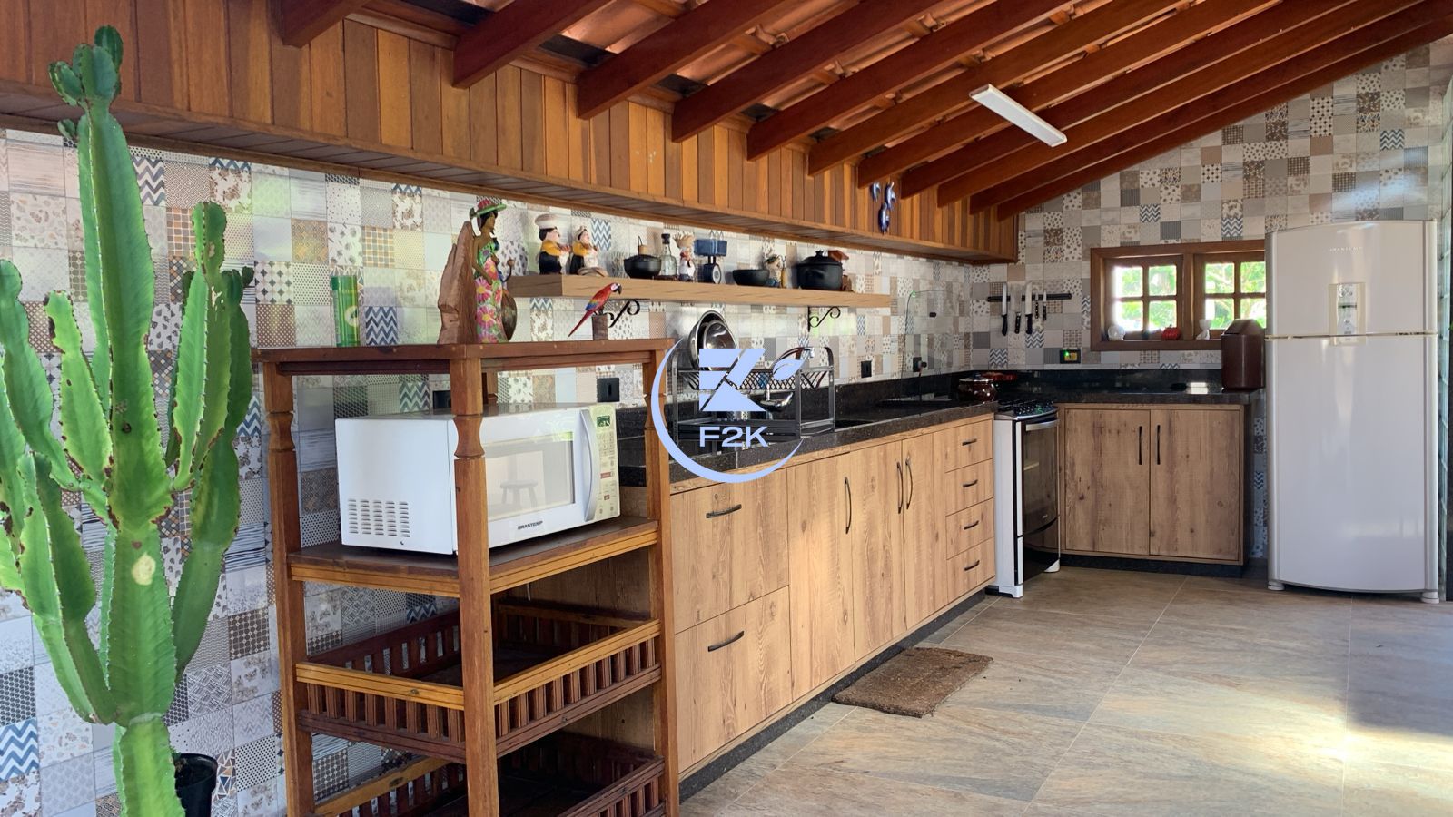 Chácara à venda com 4 quartos, 250m² - Foto 30