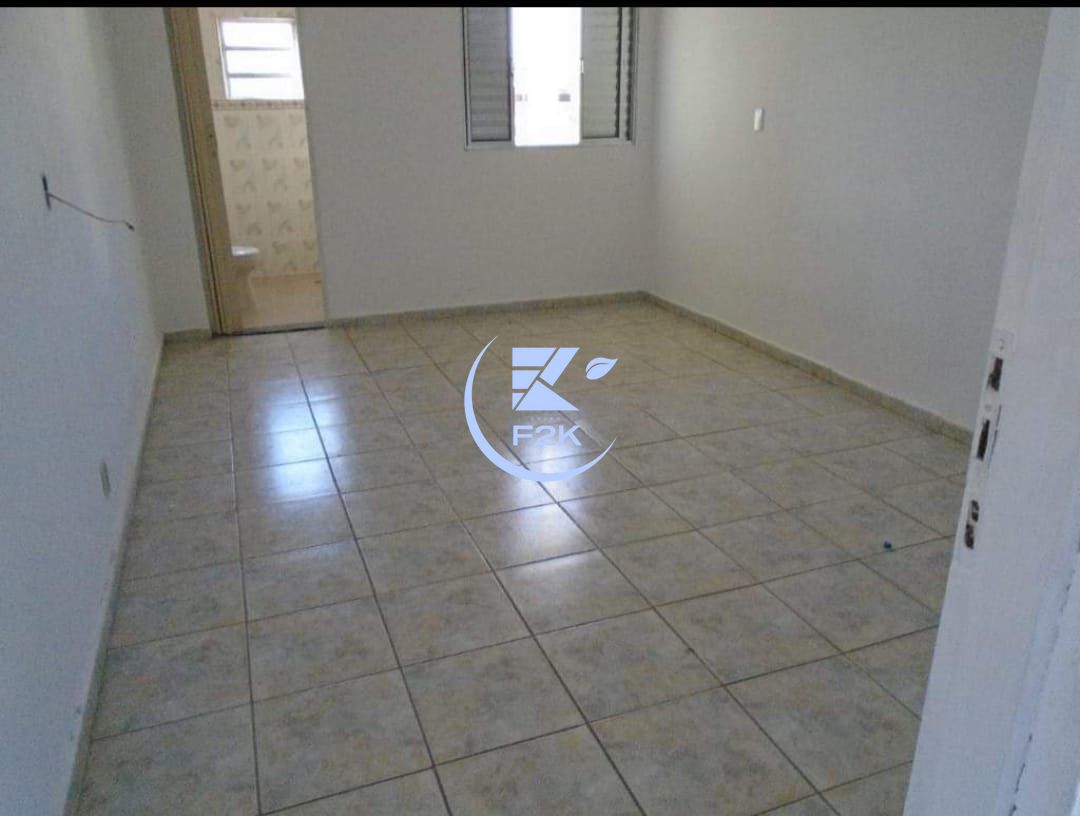 Casa à venda com 2 quartos, 105m² - Foto 2