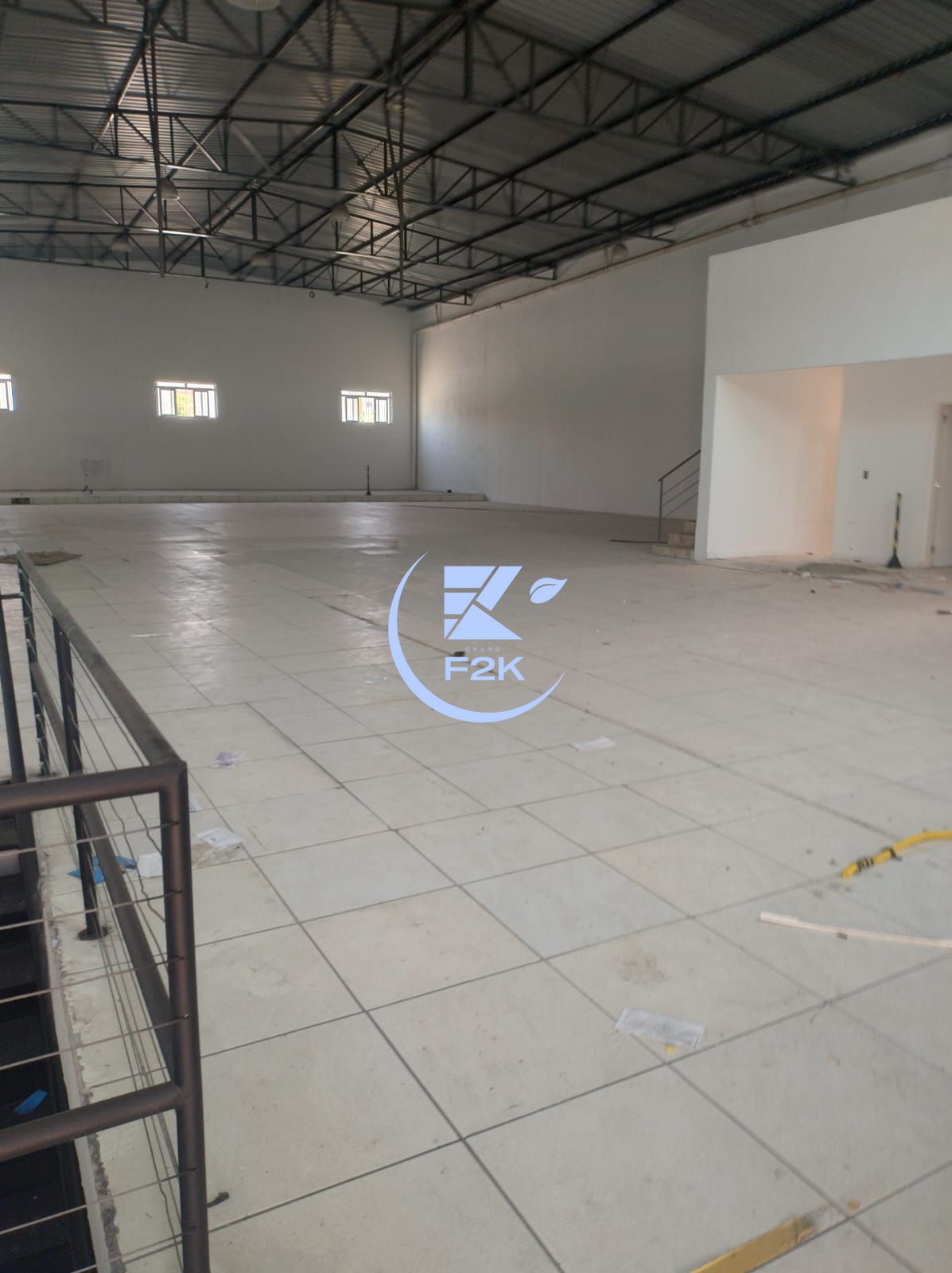 Prédio Inteiro, 2000 m² - Foto 2