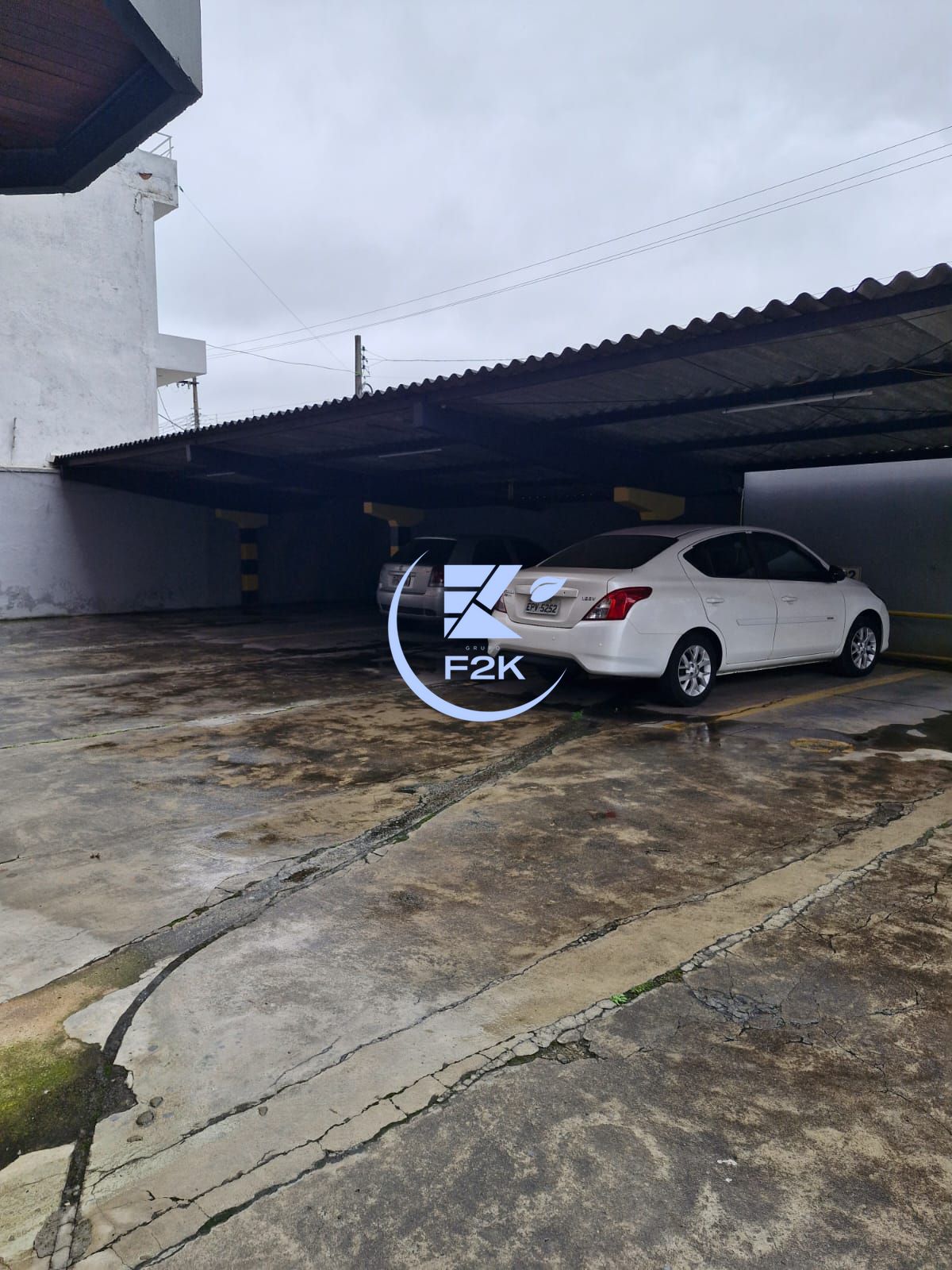 Apartamento à venda com 2 quartos, 77m² - Foto 8