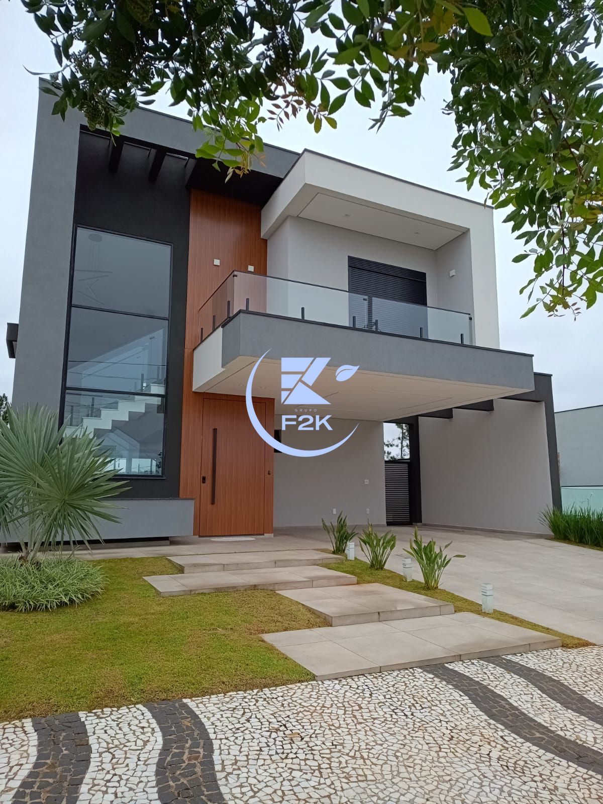 Casa de Condomínio à venda com 3 quartos, 280m² - Foto 1