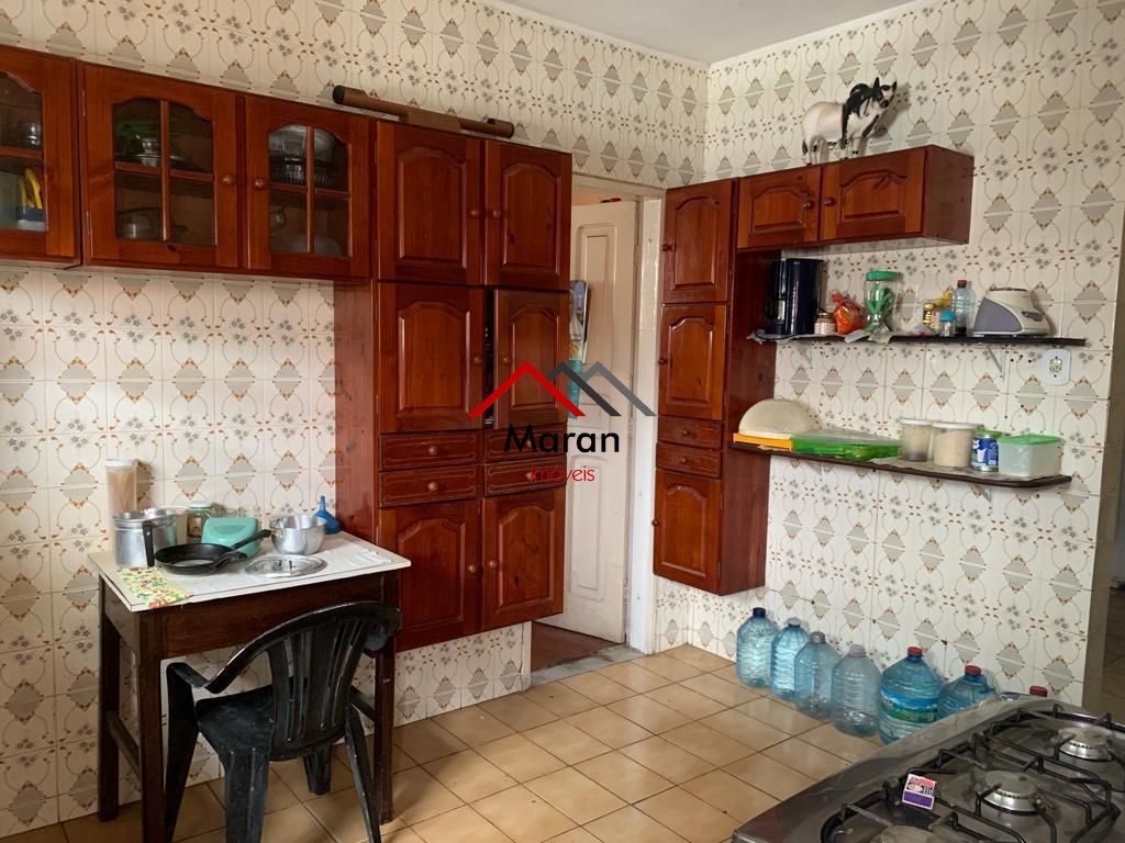 Casa à venda com 4 quartos, 360m² - Foto 3