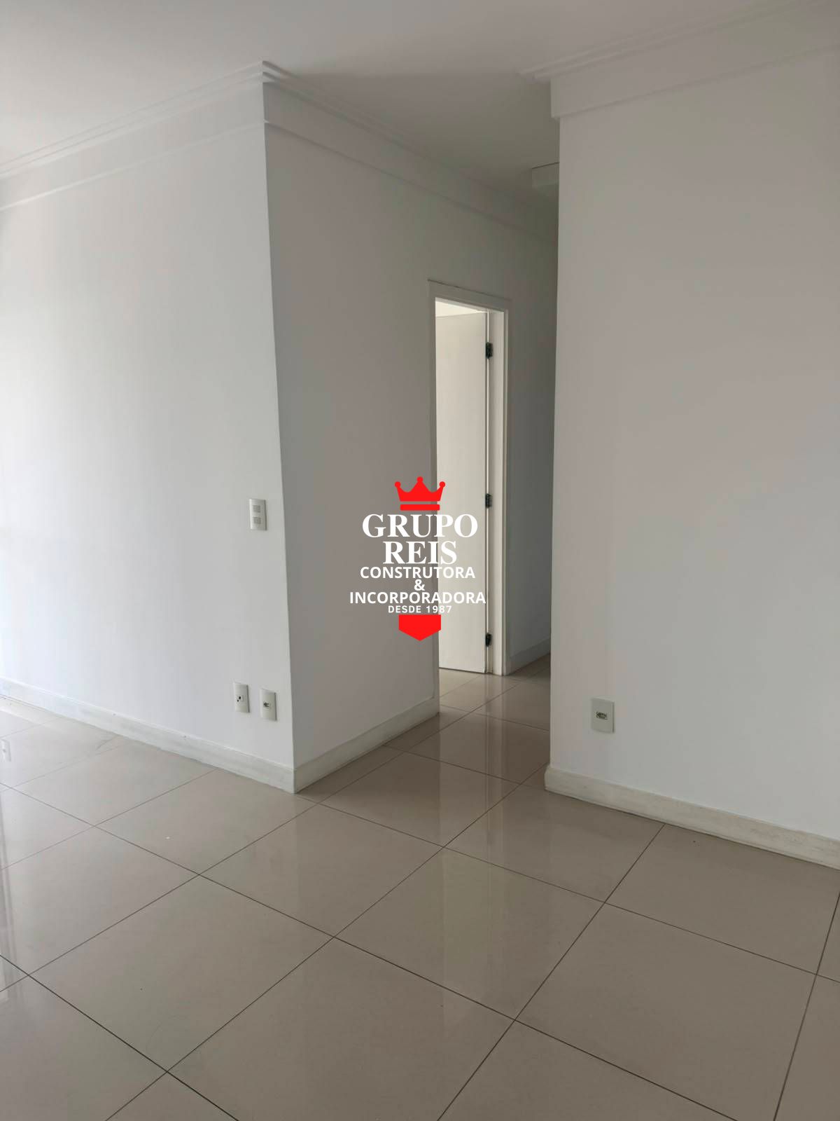 Apartamento com condomínio clube piscina coberta, academia e