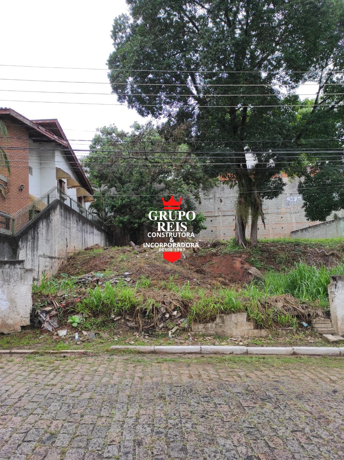 Terreno no horto florestal com projeto de arquiteto premiado