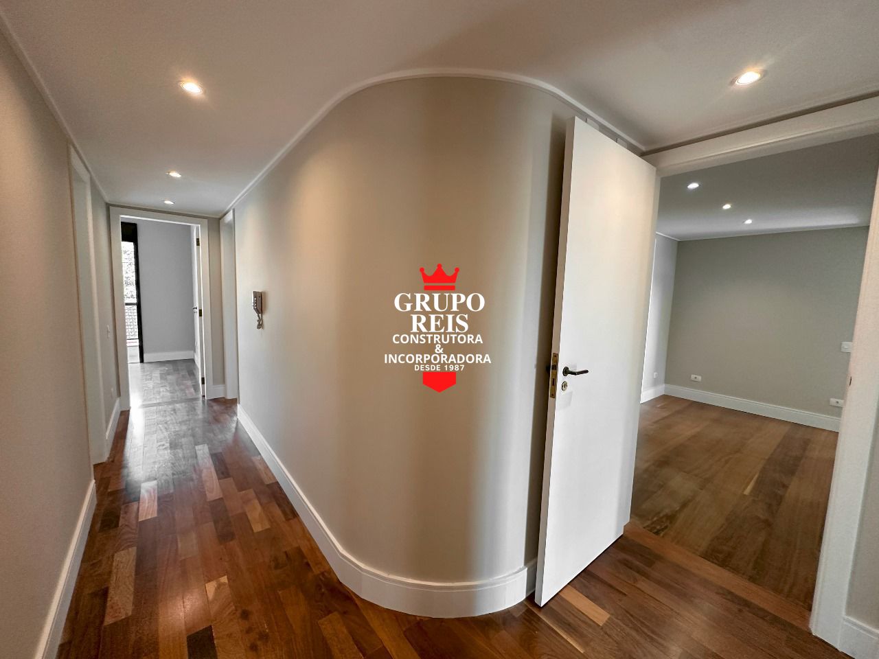Apartamento, 4 quartos, 195 m² - Foto 11