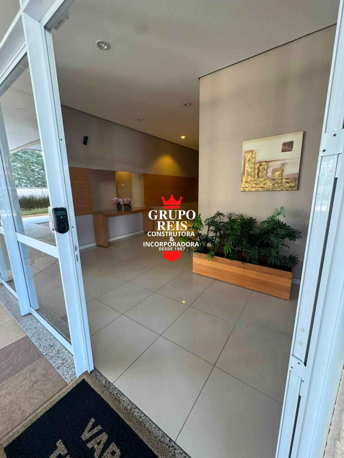 Apartamento com condomínio clube piscina coberta, academia e