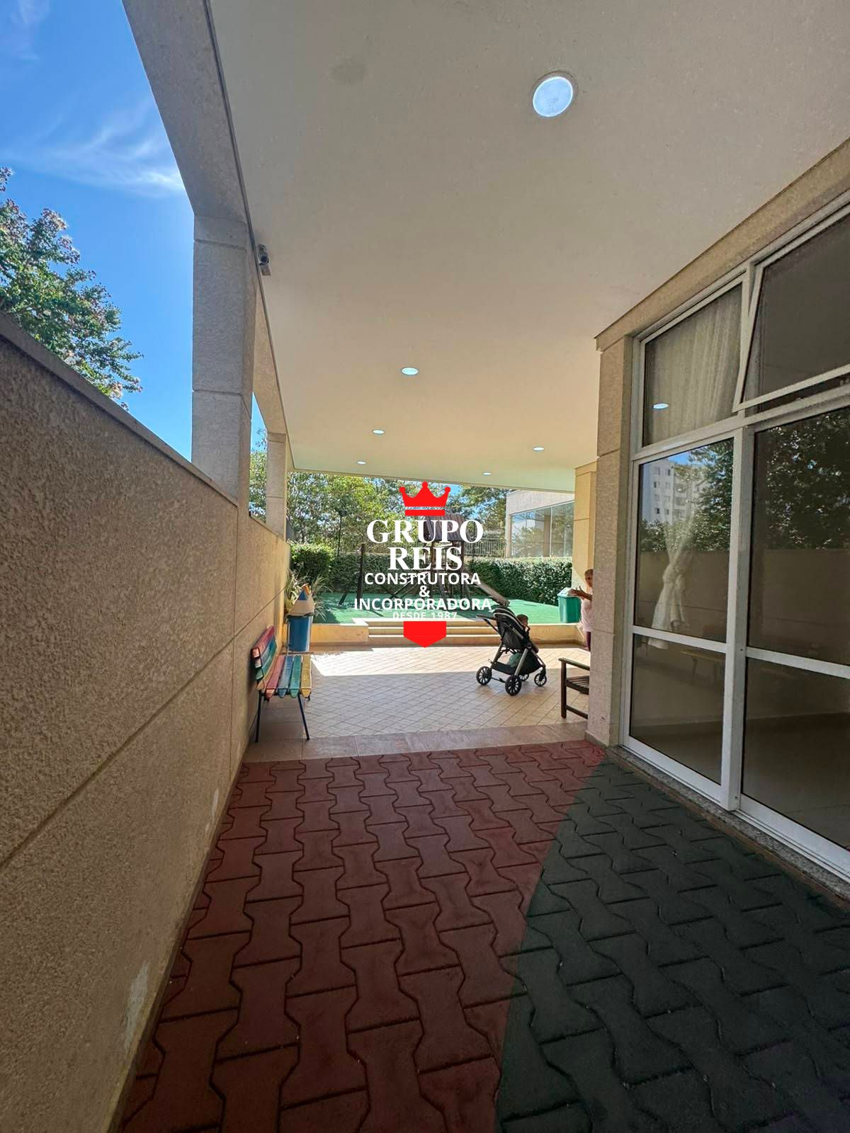 Apartamento com condomínio clube piscina coberta, academia e