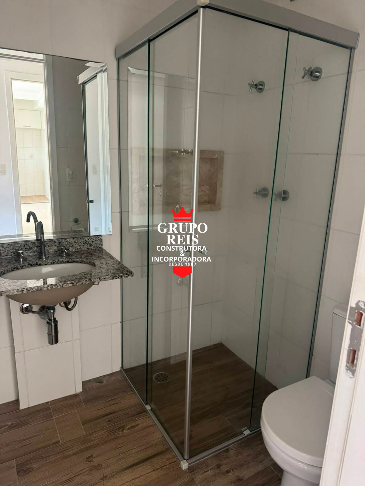 Apartamento com condomínio clube piscina coberta, academia e