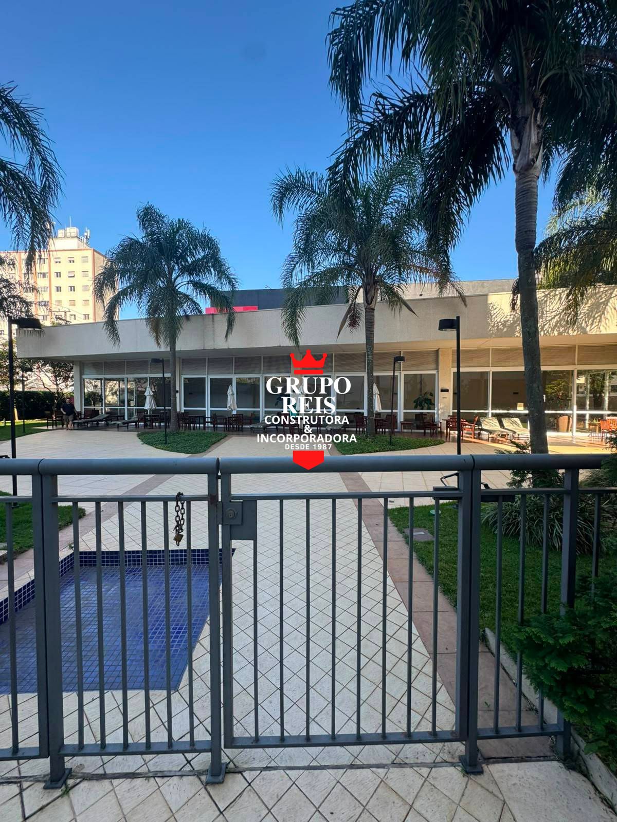 Apartamento com condomínio clube piscina coberta, academia e