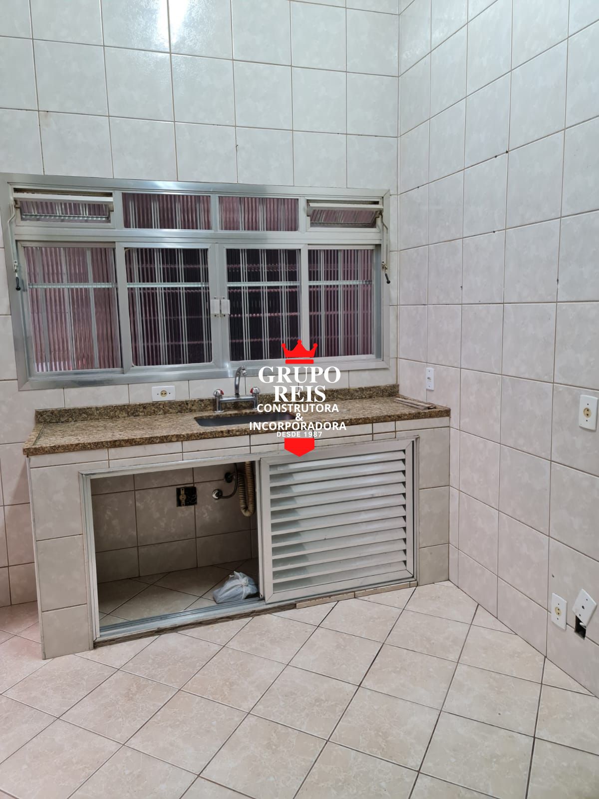Apartamento para alugar com 1 quarto, 33m² - Foto 13