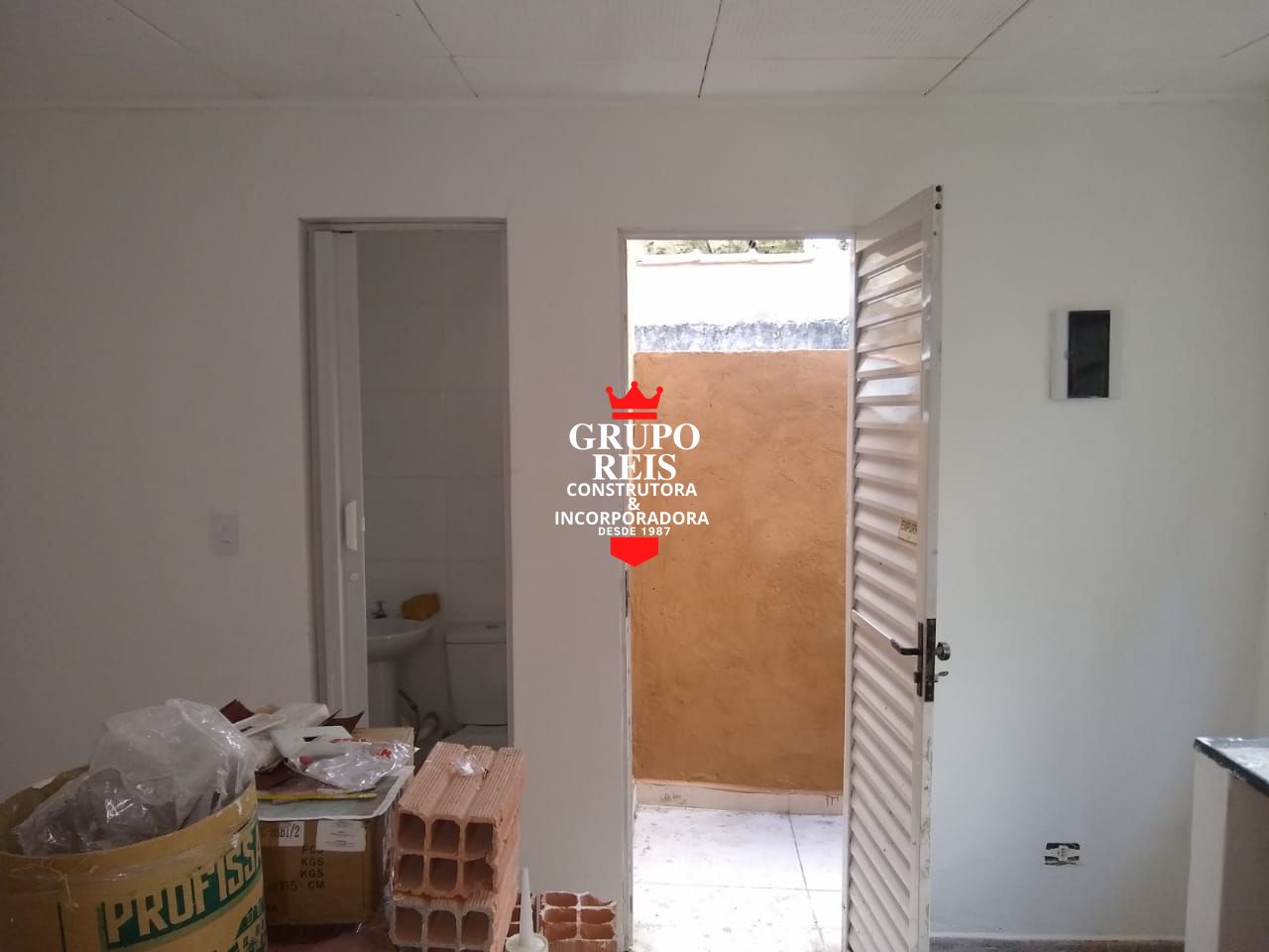 Casa para alugar com 1 quarto, 16m² - Foto 14