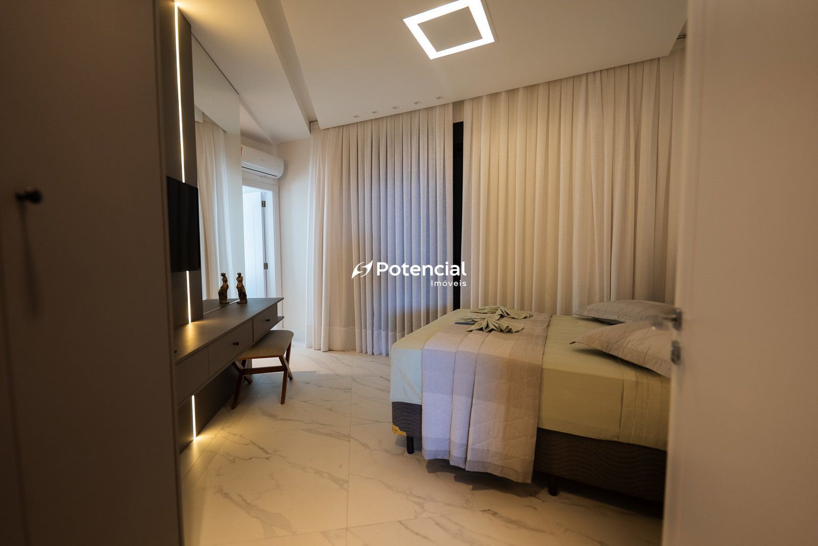 Imagem de Infinity Club Residence | 4 suítes | Centro - Itapema Imagem de Infinity Club Residence | 4 suítes | Centro - Itapema
