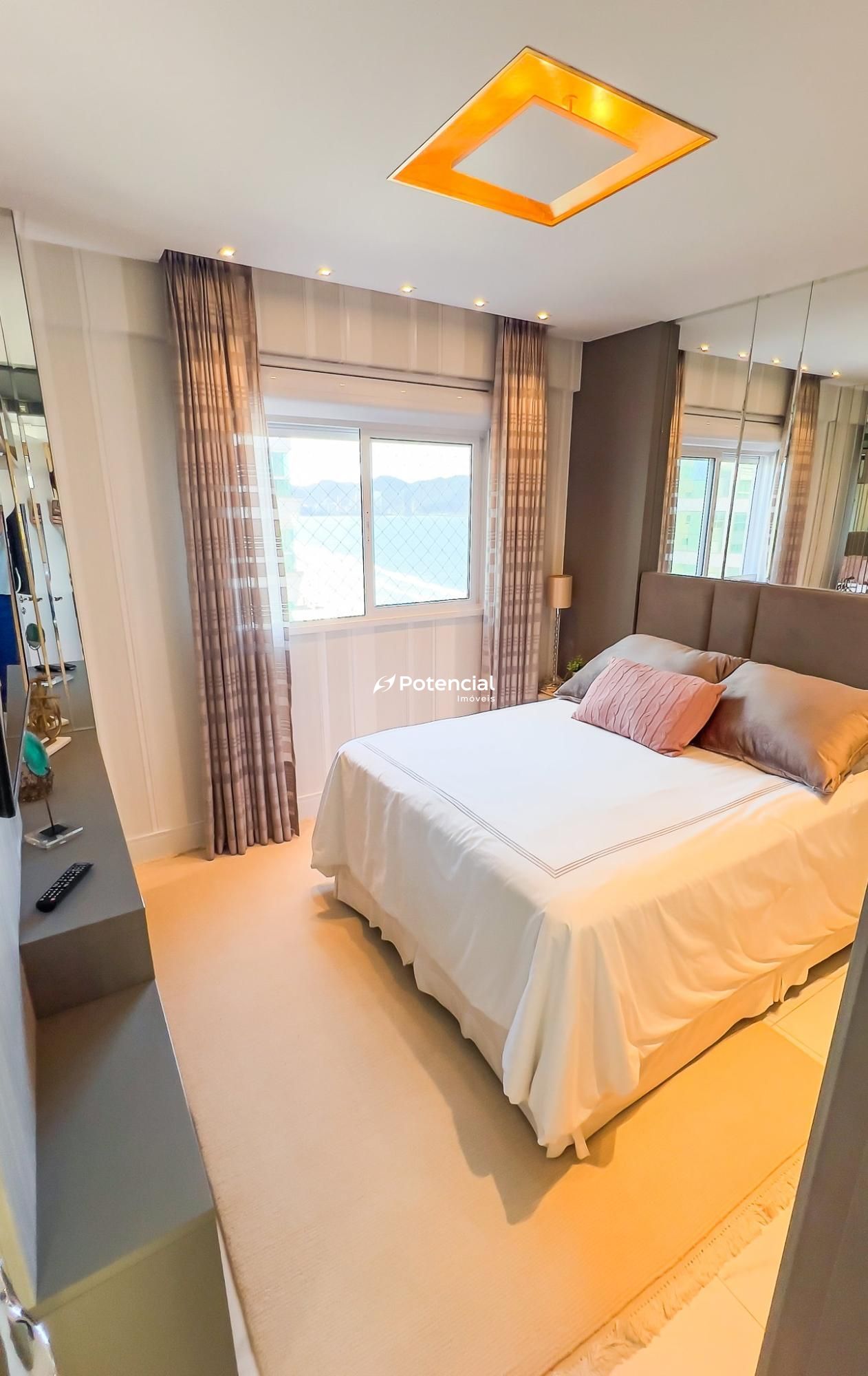 Imagem de Ed. Vogue | Apartamento 04 suítes - Meia Praia, Itapema Imagem de Ed. Vogue | Apartamento 04 suítes - Meia Praia, Itapema