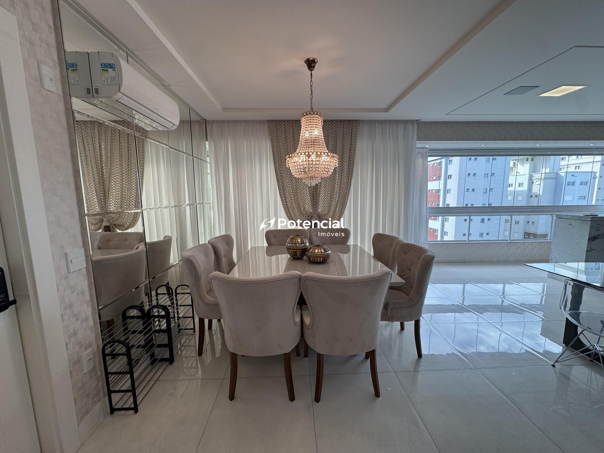 Mesa de Jantar Mesa de Jantar