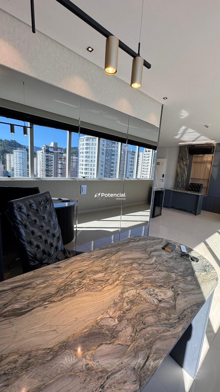 Imagem de Sala Comercial | 1 vaga de garagem | Meia Praia - Itapema Imagem de Sala Comercial | 1 vaga de garagem | Meia Praia - Itapema