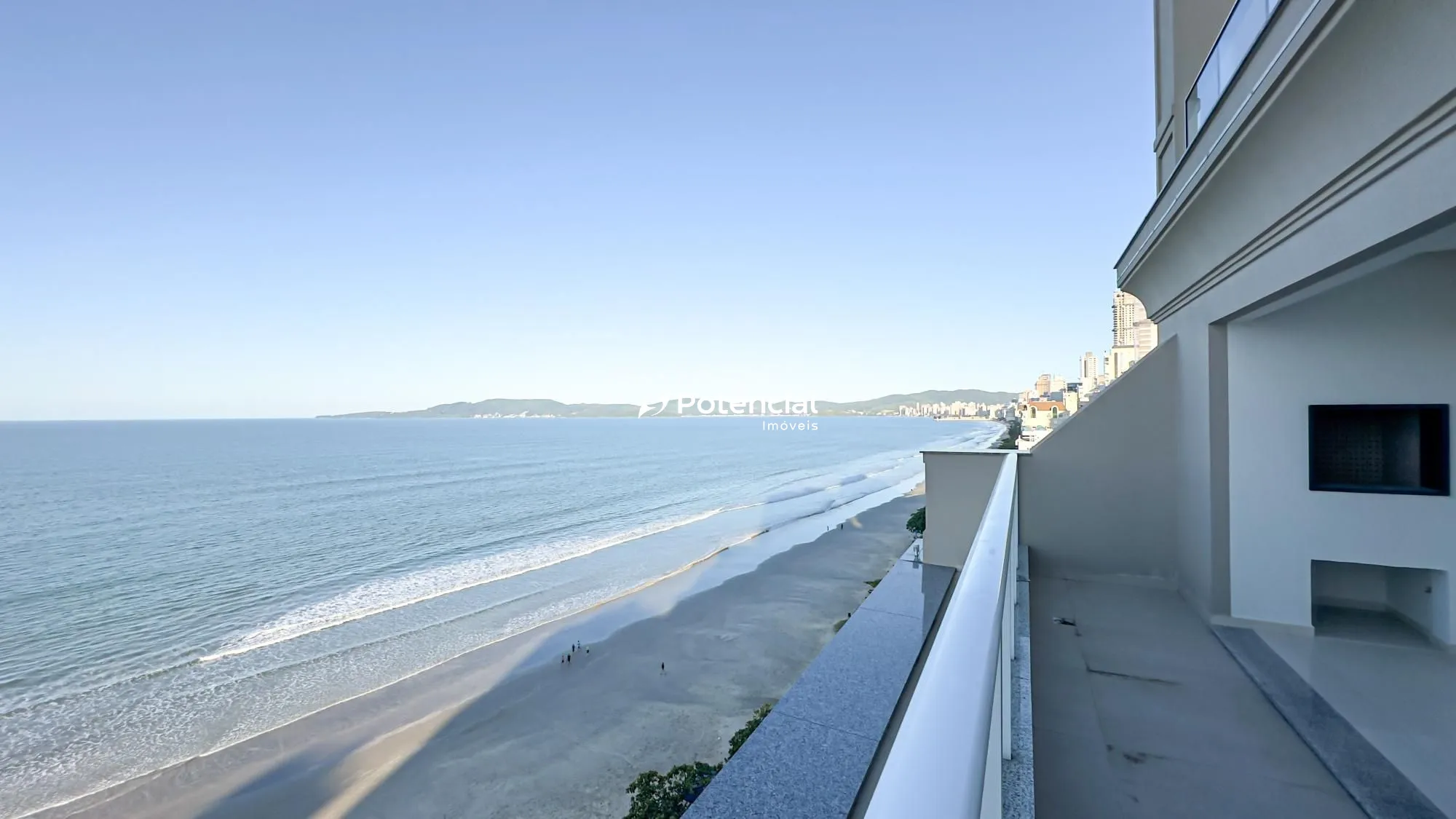 Imagem de Le Biarritz | 4 suítes | Meia Praia - Itapema Imagem de Le Biarritz | 4 suítes | Meia Praia - Itapema