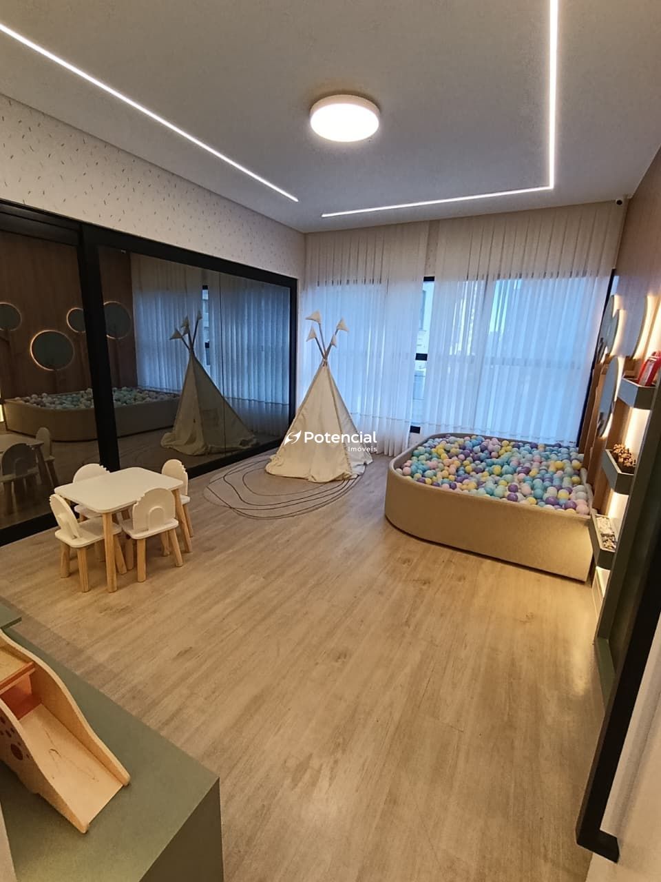 Imagem de Dummond Residence | 4 Suítes l Meia Praia - Itapema Imagem de Dummond Residence | 4 Suítes l Meia Praia - Itapema