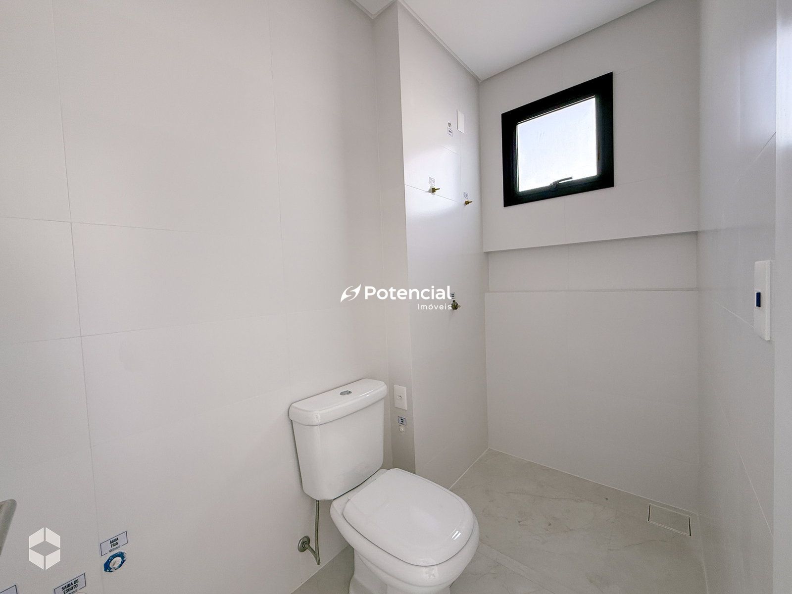 Imagem de Berilo Residence | 3 suítes | Meia Praia - Itapema Imagem de Berilo Residence | 3 suítes | Meia Praia - Itapema