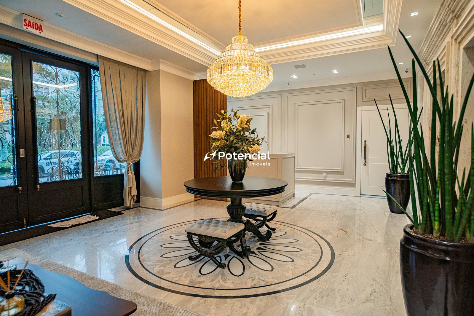 Imagem de Paramount Tower | 4 Suítes | Meia Praia - Itapema Imagem de Paramount Tower | 4 Suítes | Meia Praia - Itapema