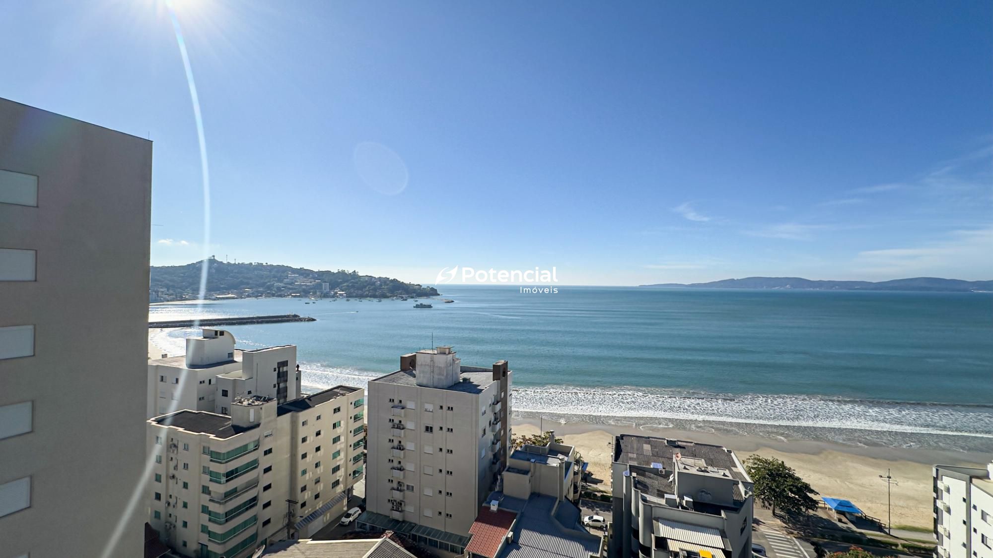 Imagem de 143 Mayfair | 04 Suítes | Meia Praia - Itapema Imagem de 143 Mayfair | 04 Suítes | Meia Praia - Itapema