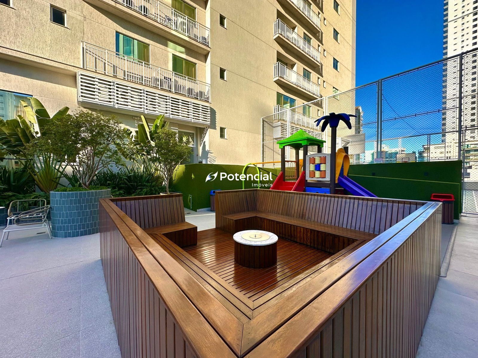Imagem de Garden Square | 4 Suítes | Meia Praia - Itapema Imagem de Garden Square | 4 Suítes | Meia Praia - Itapema