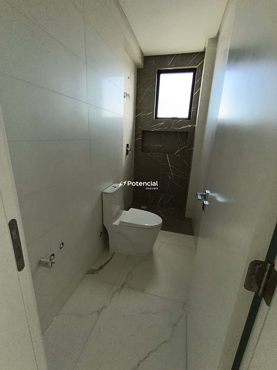 Imagem de Dummond Residence | 4 Suítes l Meia Praia - Itapema Imagem de Dummond Residence | 4 Suítes l Meia Praia - Itapema
