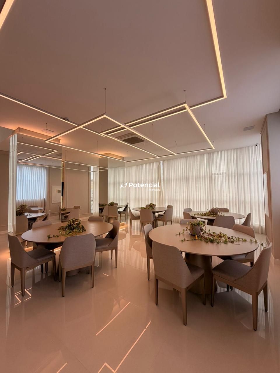 Imagem de Azzure Residence | 03 suítes | Meia Praia - Itapema Imagem de Azzure Residence | 03 suítes | Meia Praia - Itapema