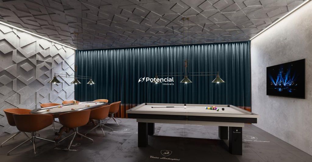 Sala de jogos com mesa de poker e snooker l Tonino Lamborghini Residences