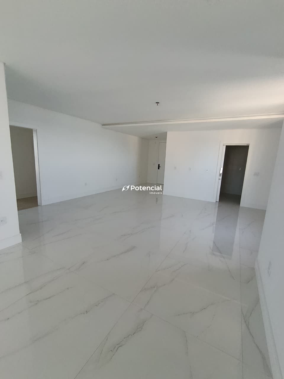 Imagem de Dummond Residence | 4 Suítes l Meia Praia - Itapema Imagem de Dummond Residence | 4 Suítes l Meia Praia - Itapema