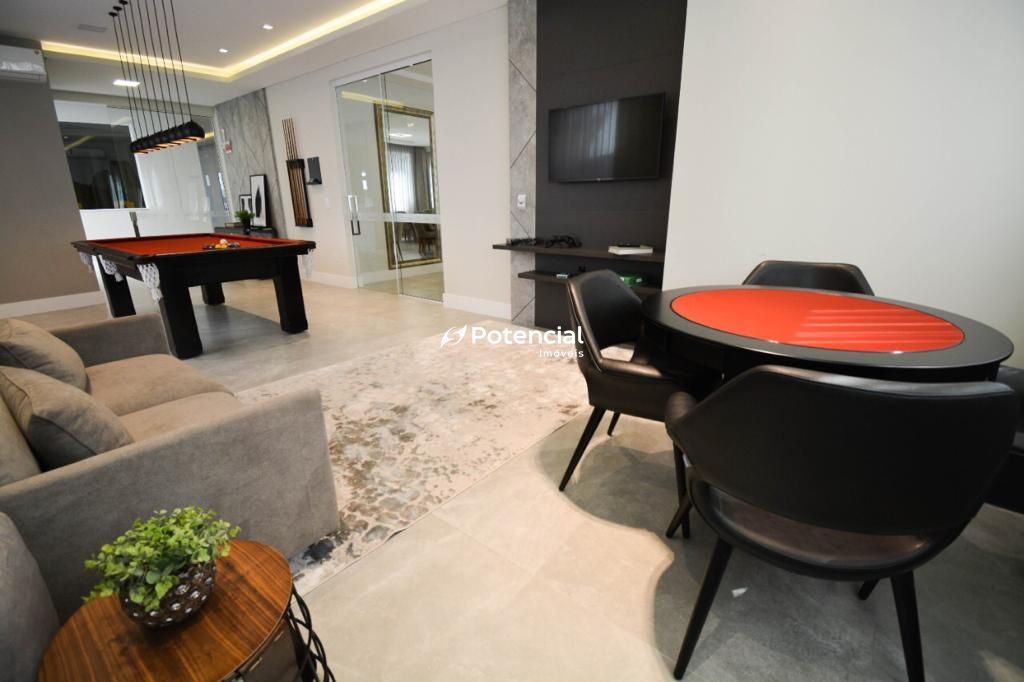 Sala de jogos com mesa de snooker e carteado l Porto Vila Residence