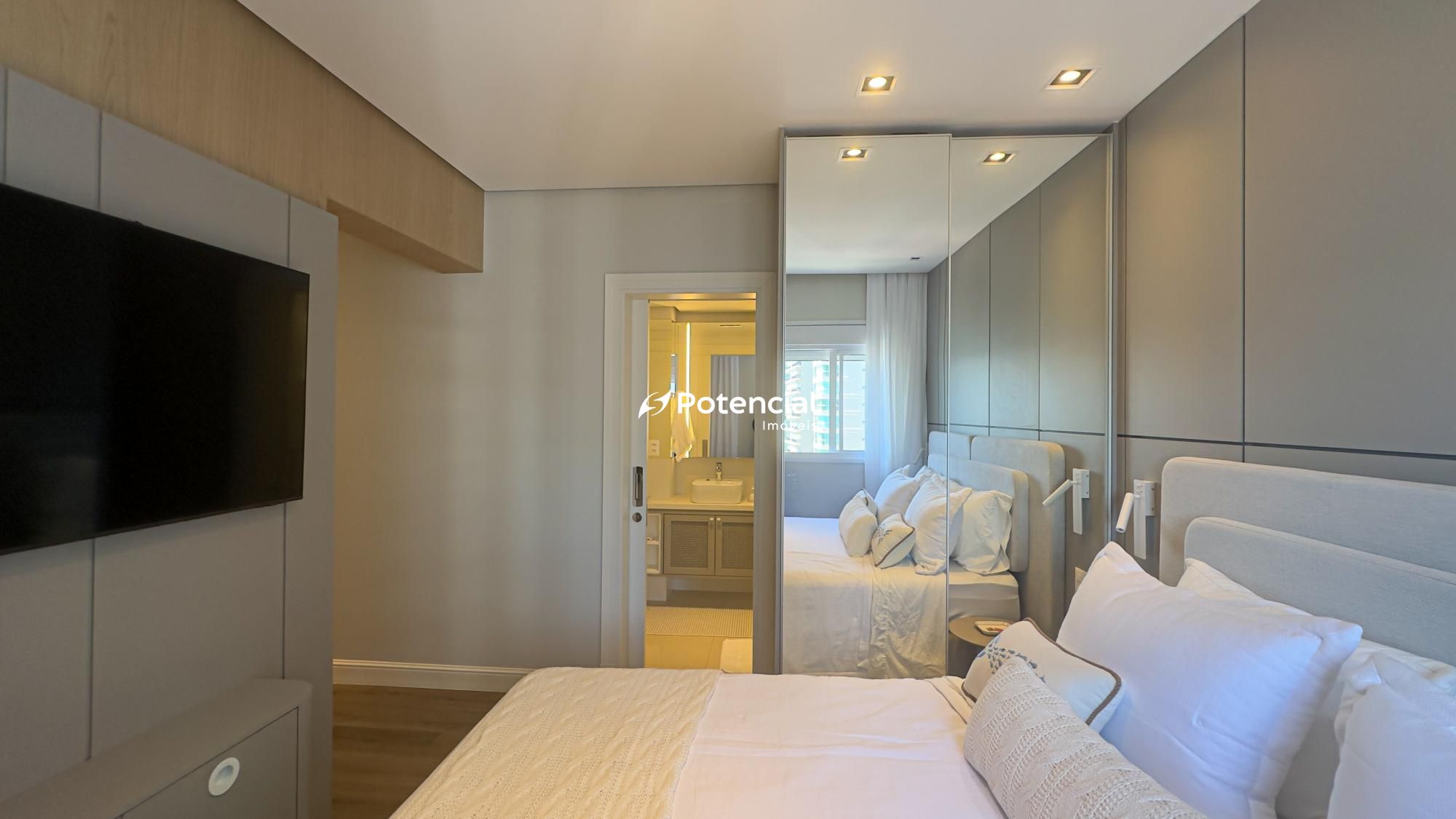 Imagem de Le Biarritz | 3 suítes | Estilo Showroon Imagem de Le Biarritz | 3 suítes | Estilo Showroon