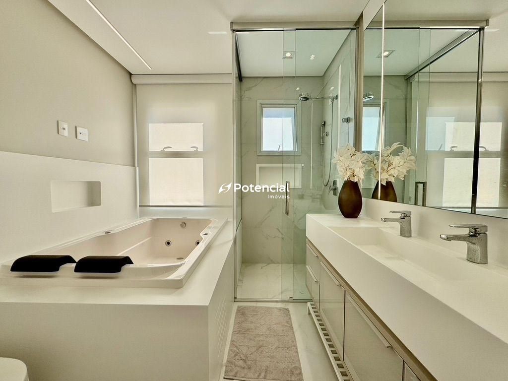 Imagem de Belíssimo | 4 suítes | Meia Praia - Itapema Imagem de Belíssimo | 4 suítes | Meia Praia - Itapema