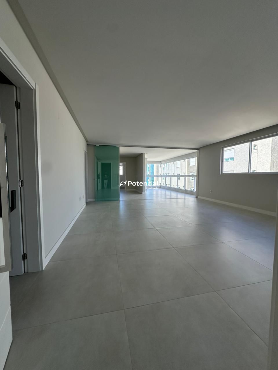 Imagem de Place Vendome | 04 Suítes | Meia Praia - Itapema Imagem de Place Vendome | 04 Suítes | Meia Praia - Itapema