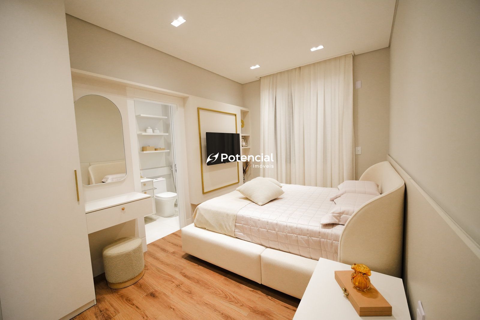 Imagem de Paramount Tower | 4 Suítes | Meia Praia - Itapema Imagem de Paramount Tower | 4 Suítes | Meia Praia - Itapema