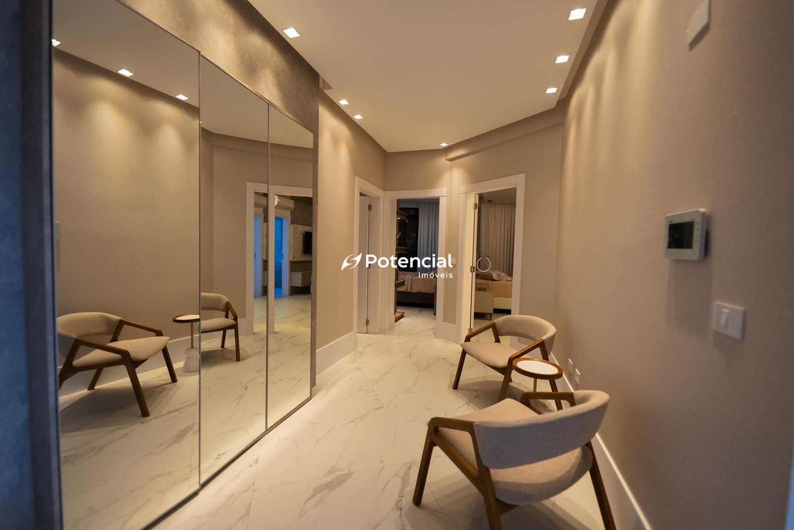 Imagem de Infinity Club Residence | 4 suítes | Centro - Itapema Imagem de Infinity Club Residence | 4 suítes | Centro - Itapema