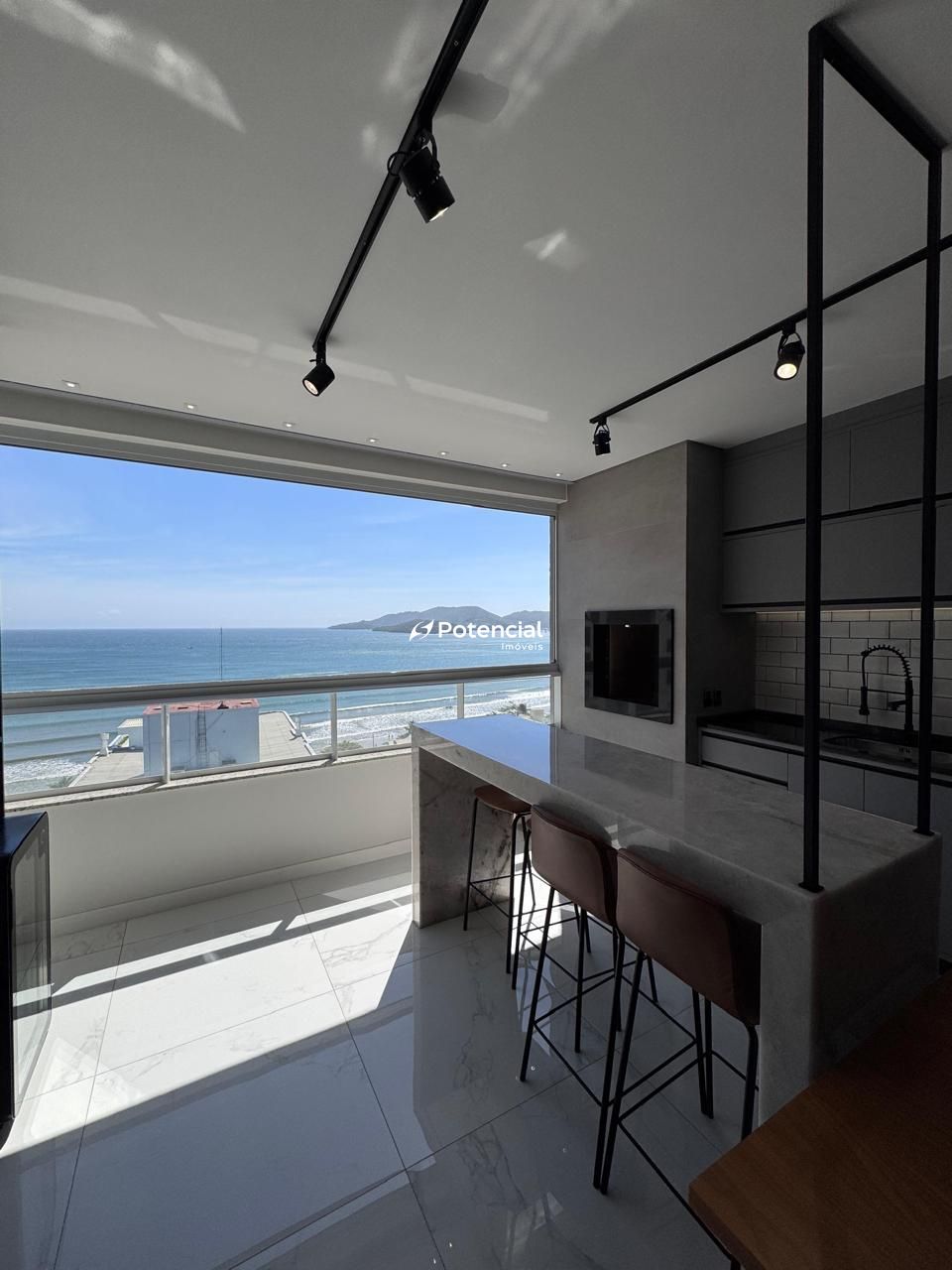 Sacada com churrasqueira Sacada com churrasqueira